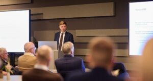 „Ef þú þrengir skorður um of þá leita viðskipti annað“