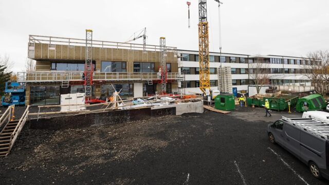 05.11.2025 Góður gangur í framkvæmdum við Grensás