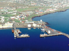 02.12.2025 Njarðvíkurhöfn, suðursvæði – brimvarnargarður 2025