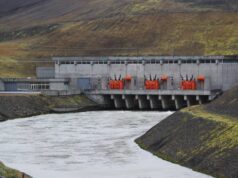 Felldu framkvæmdaleyfið fyrir stækkuninni úr gildi