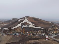 Hótel og baðlón grafið inn í líparítfjall í Þjórsárdal