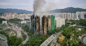 55 látnir eftir eldsvoða í Hong Kong