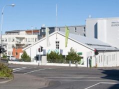 Skel selur Barónsfjósið á hálfan milljarð