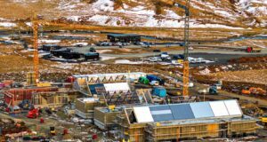 Laugar, böð og senn nýtt hótel