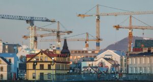 Óseldar nýjar íbúðir safnast upp