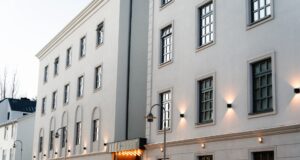 Hafnarstræti 75 valin fallegasta nýbygging landsins