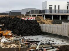 Blendnar tilfinningar við upphaf niðurrifs í Grindavík