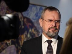 Hættur við að fá dómkvadda matsmenn vegna varnargarða