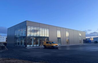 Módelhús færa enn út kvíarnar