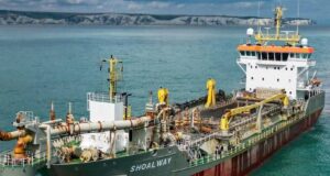 Risafyrirtæki dýpkar við Höfn