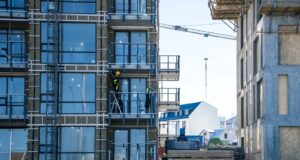 Verktakar í vanda eftir tvö ár