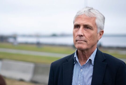 Gagnrýnir að ekki séu settar strangari kröfur á verktaka