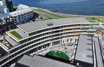 55 af 84 íbúðum fóru í útleigu