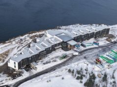 Unnið við lúxushótel á ný