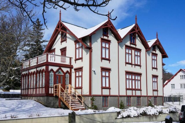 06.04.2026 Nýi garðskálinn glæsilegur a