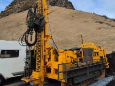 Eyjamenn byrja að bora vegna ganga