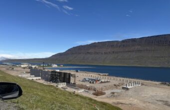Framkvæmdir við nýja kalkörungaverksmiðju í Súðavík ganga vel Framkvæmdir við nýja kalkörungaverksmiðju í Súðavík ganga vel
